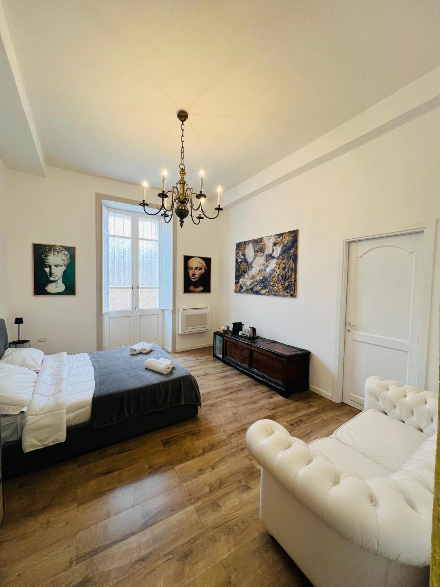 קליארי Sa Costixedda Rooms מראה חיצוני תמונה